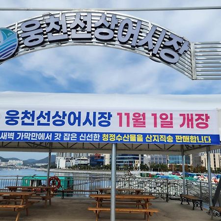 The Castle Ocean Suite Yeosu Esterno foto