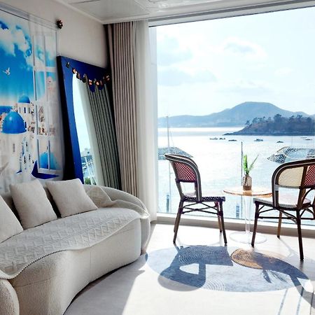 The Castle Ocean Suite Yeosu Esterno foto