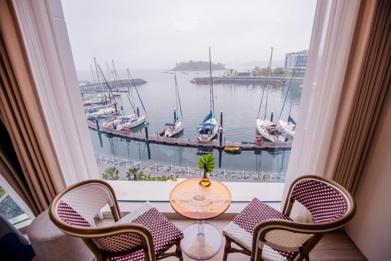 The Castle Ocean Suite Yeosu Esterno foto
